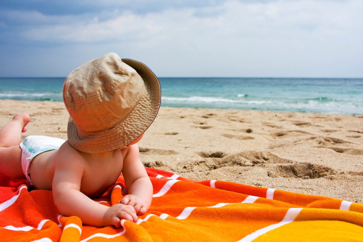 bébé à la plage