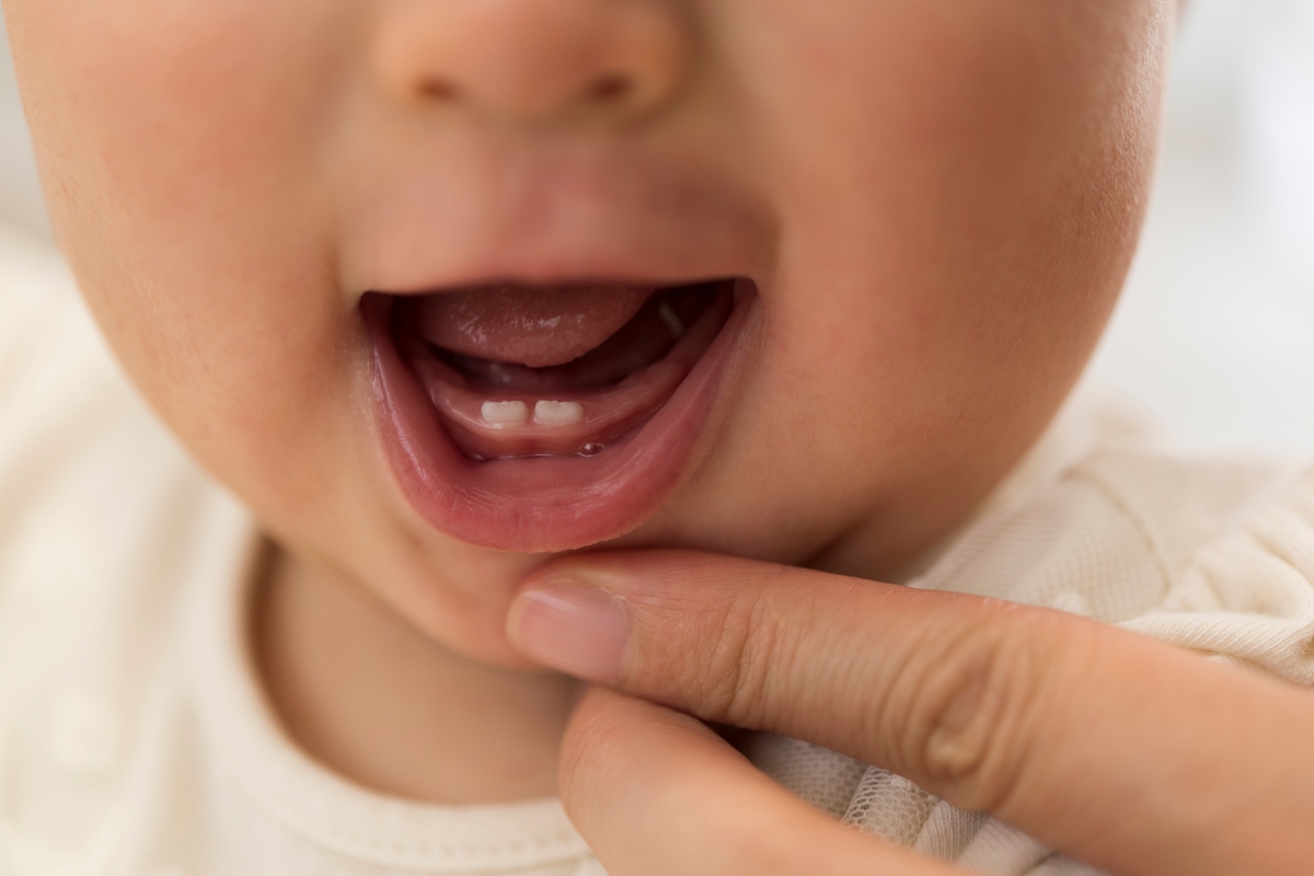 bébé a des dents 