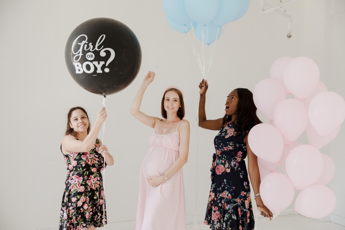 une gender reveal ballons